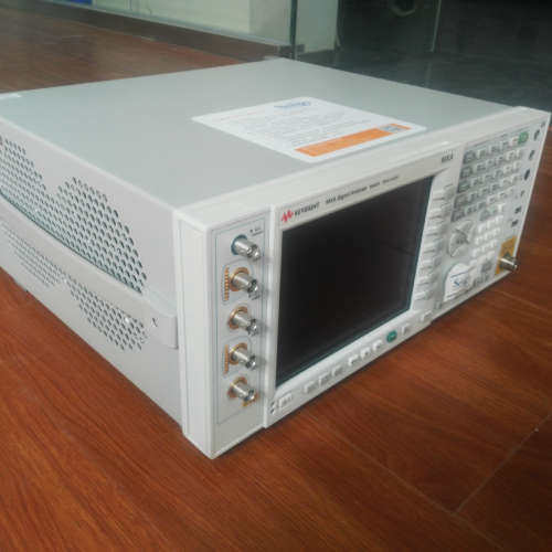 Agilent/安捷伦 E4447A 频谱分析仪 42.98 GHz进行EMI测量