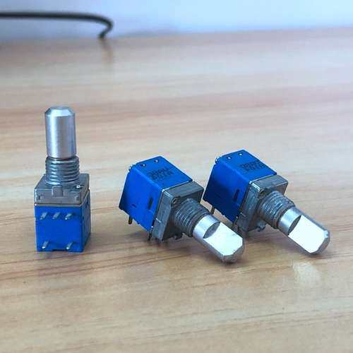 密封式09型精密电位器单联带开关A100K五脚半轴15MM唱戏机电位器