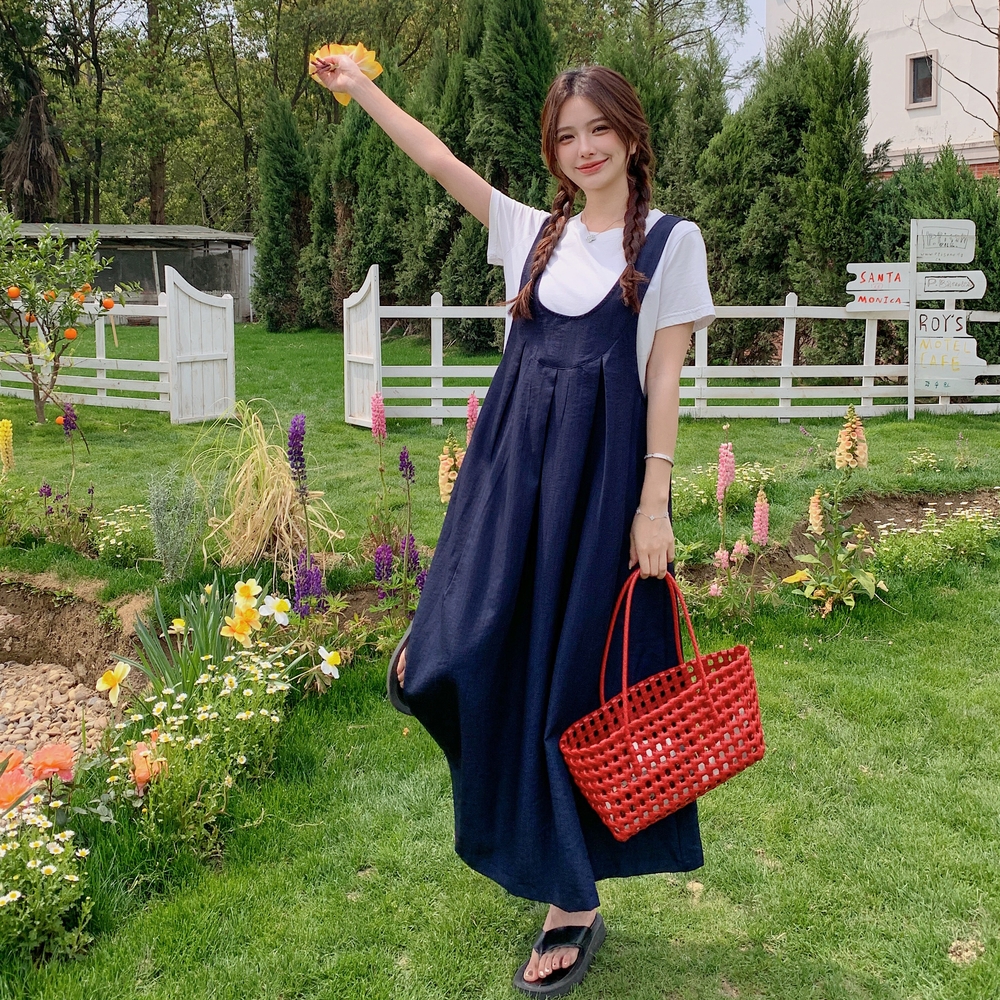 深蓝色背带连衣裙女2025夏季新款学院风减龄韩系休闲宽松显瘦长裙，女装连衣裙，杭阁服饰