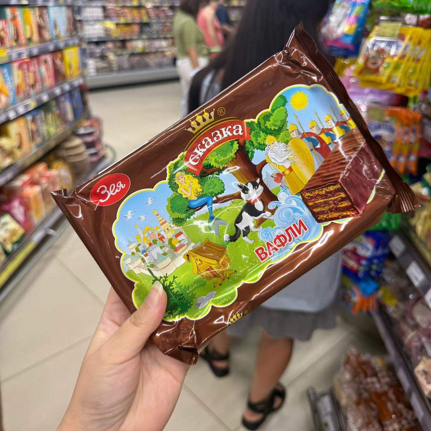 俄罗斯杰雅童话巧克力威化 Зея Сказка大板夹心威化饼干