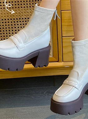 2026秋季新款隐形内增高12厘米真皮圆头防水台粗跟短筒时装靴B238