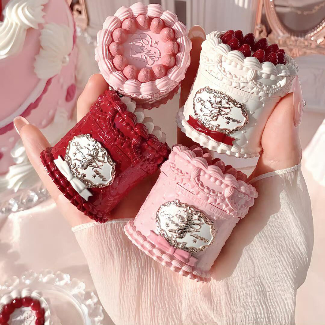 知晓草莓丘比特蛋糕唇霜