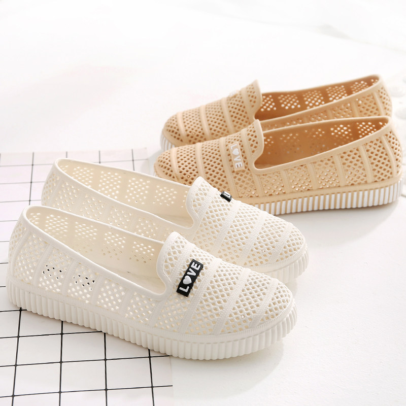 夏季白色塑料涼鞋女防滑透氣護士工作涼鞋軟底媽媽鞋防水小白鞋女在類目 女鞋, 涼鞋, 洞洞鞋中 - 來自Buy2taobao.com提供專業的淘寶代購服務