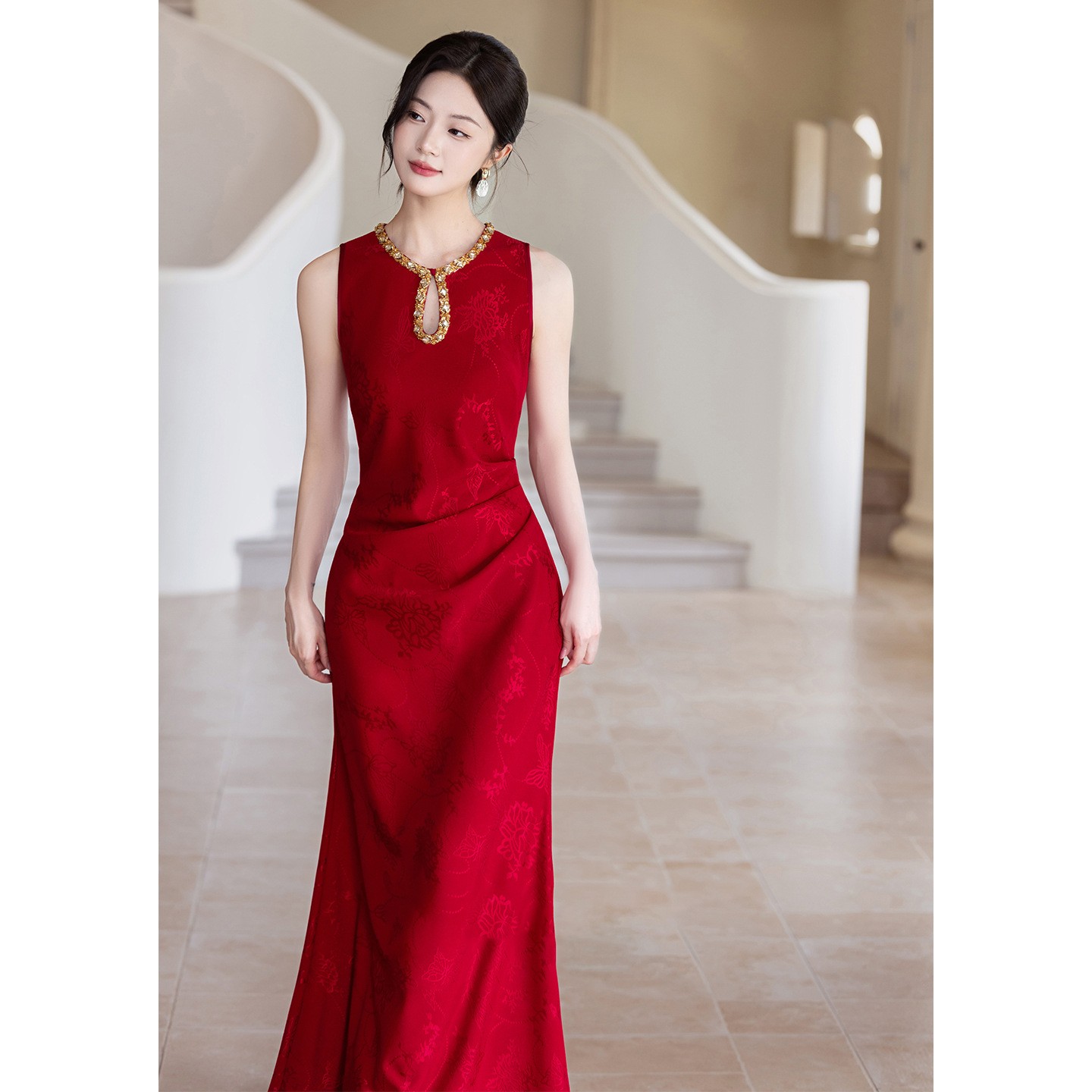 红色订婚晚礼服女2026新图片