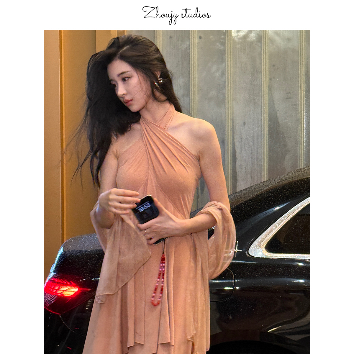 Zhoujy周憬艺定制 不规则无袖漏肩连衣裙