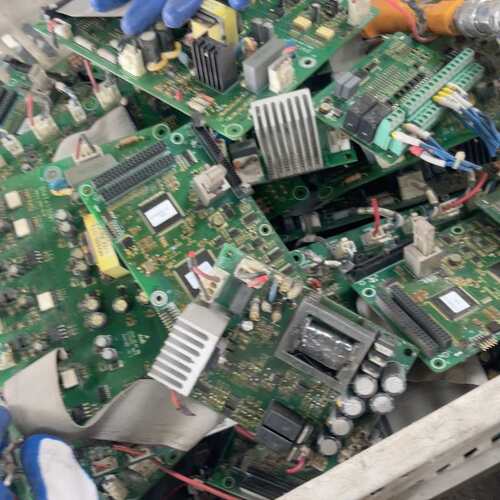 议价麦格米特变频器拆机板子。d14t303gu1、主板100一张