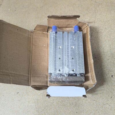 议价全新亚德客三轴气缸 型号TCL16X50S 全新未拆封 原包