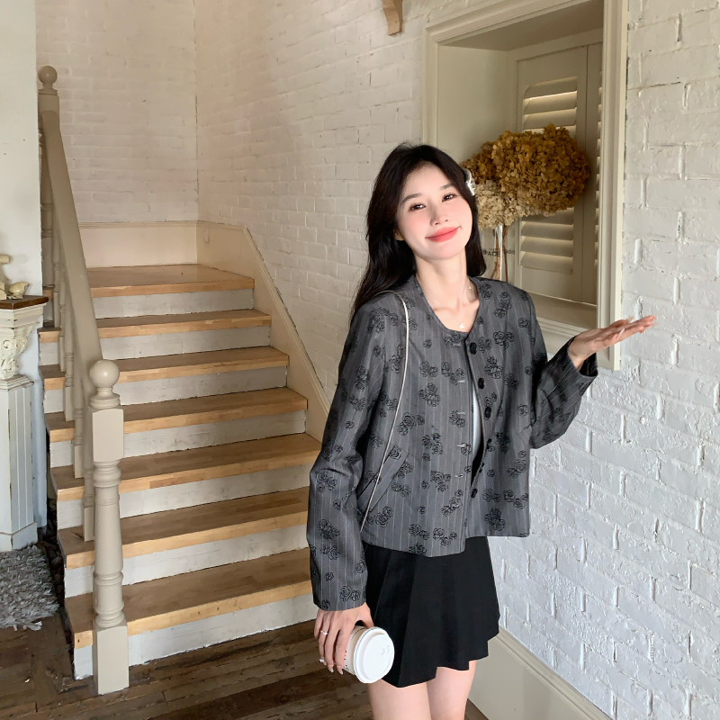 小香风灰色印花外套女2026年春秋季新款今年流行爆款短款夹克上衣,女装/女士精品,短外套,淘宝优惠券,粉丝福利购,淘宝优惠卷