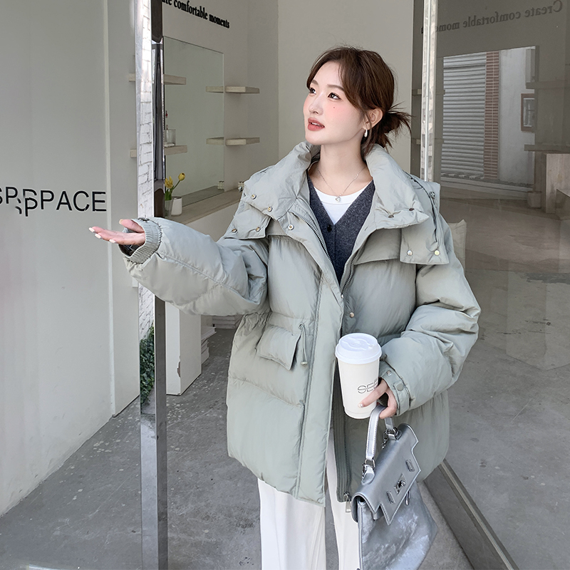 韩版宽松连帽浅绿色羽绒服女