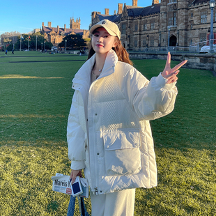 米白色羽绒服女2025冬季新款时尚洋气宽松加厚保暖短款面包服外套