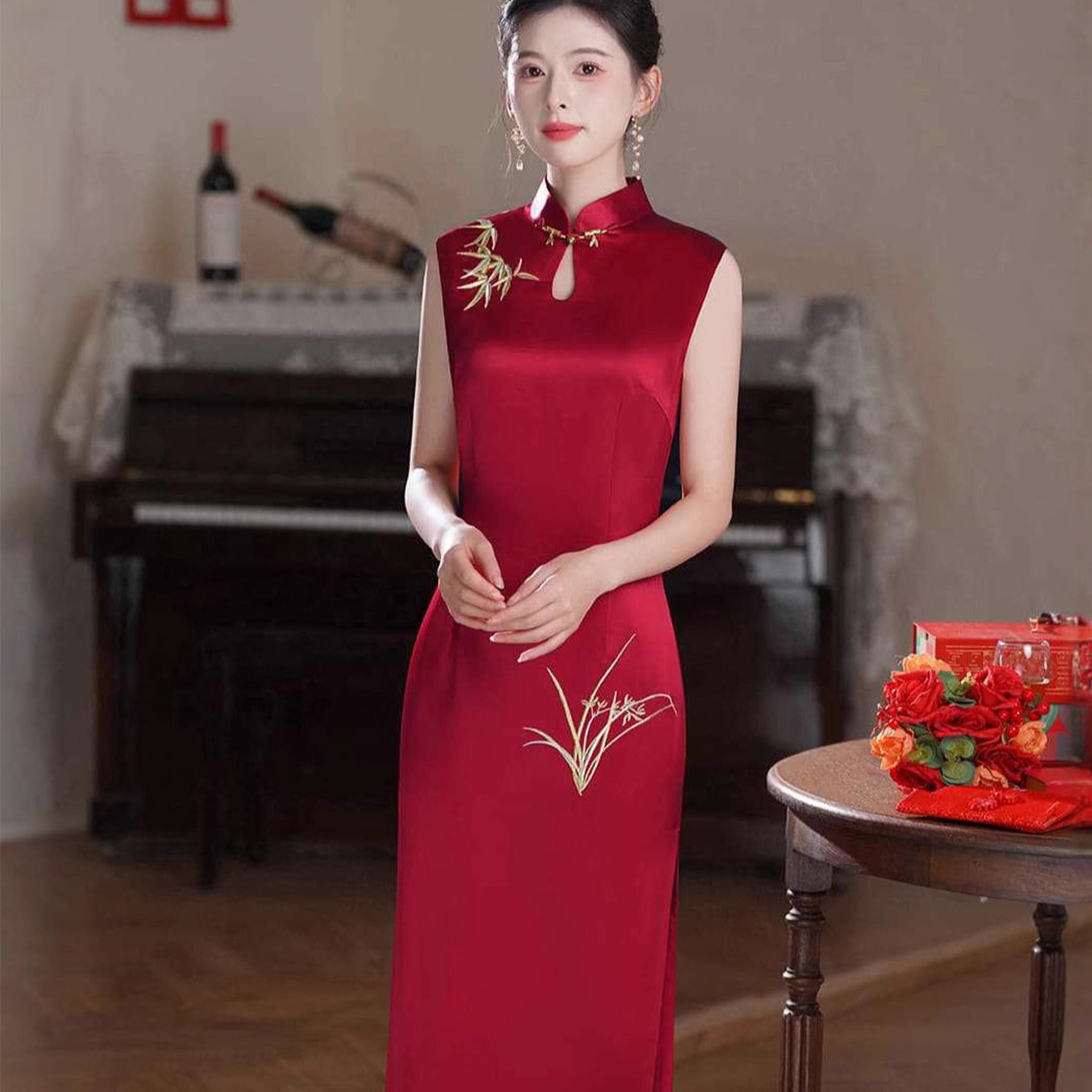 新娘敬酒服礼服绣花旗袍长款宴会复古年轻连衣裙喜婆婆中国红醋酸