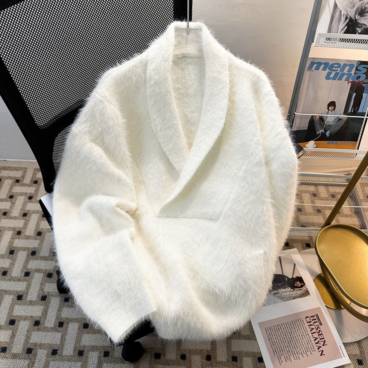 秋季轻熟风设计感大V领垂感针织毛衣男韩版慵懒宽松线衣痞帅外套