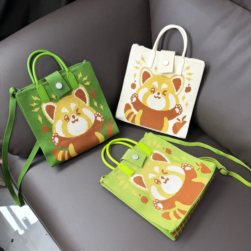 百搭软橡胶手柄伴手礼大款可爱小熊猫手提包日常休闲潮流可斜挎包