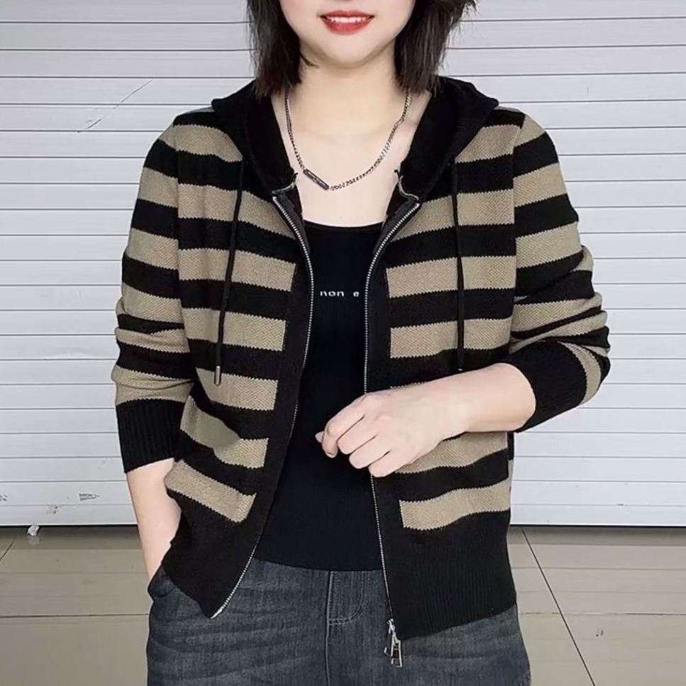休闲百搭条纹连帽针织开衫外套