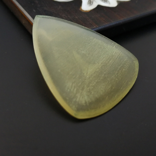 元贞 牛角拨片 吉他拨片 中阮拨片 柳琴拨片 三弦拨片 拨子