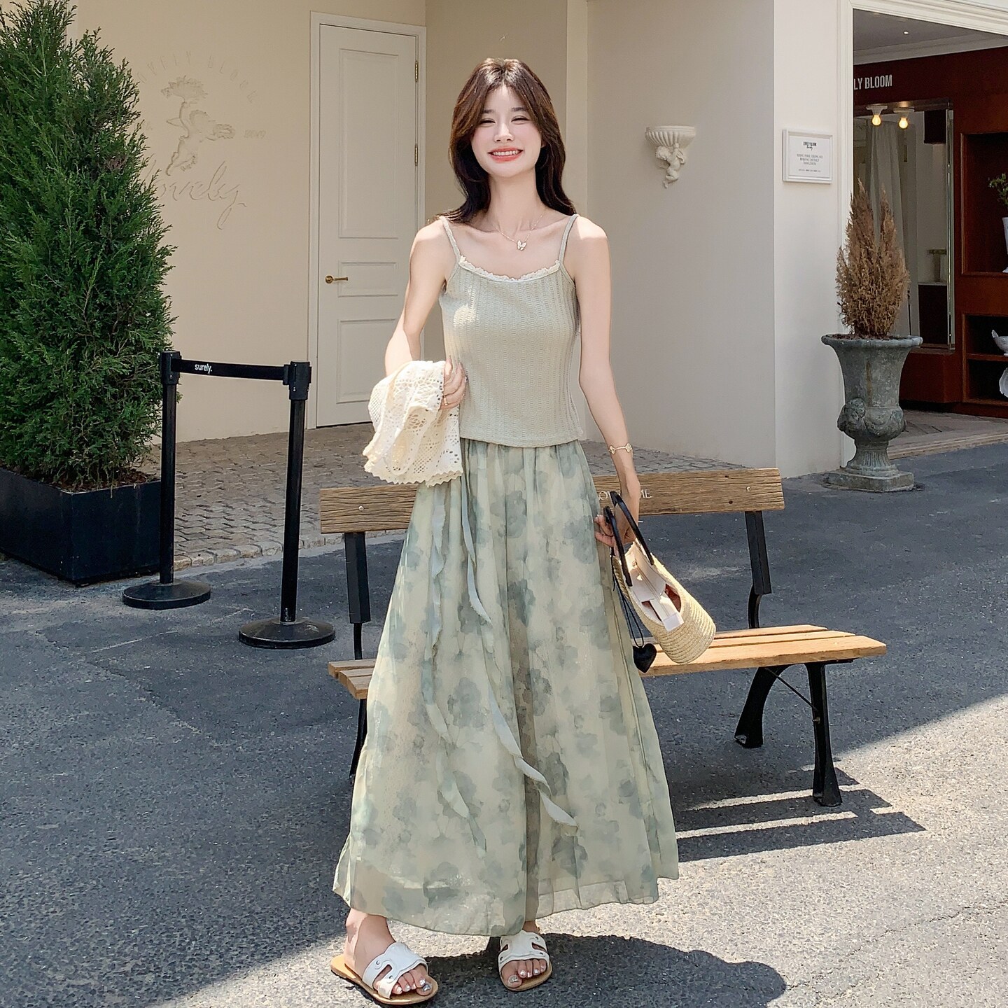 绿色独特绝美套装女夏季2025新款森系度假风叠穿垂感阔腿裤三件套,女装套装/套裙,2C196