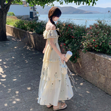 海边度假风一字肩吊带连衣裙女2025夏季新款甜美气质收腰碎花长裙，女装连衣裙，2C196