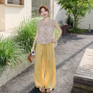 设计感钩花镂空马甲休闲裤套装女2025夏新款韩系轻熟风气质两件套图片