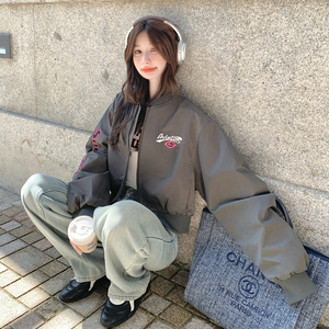 韩版字母刺绣灰色棒球服外套女春秋2025新款超火好看短款夹克上衣图片