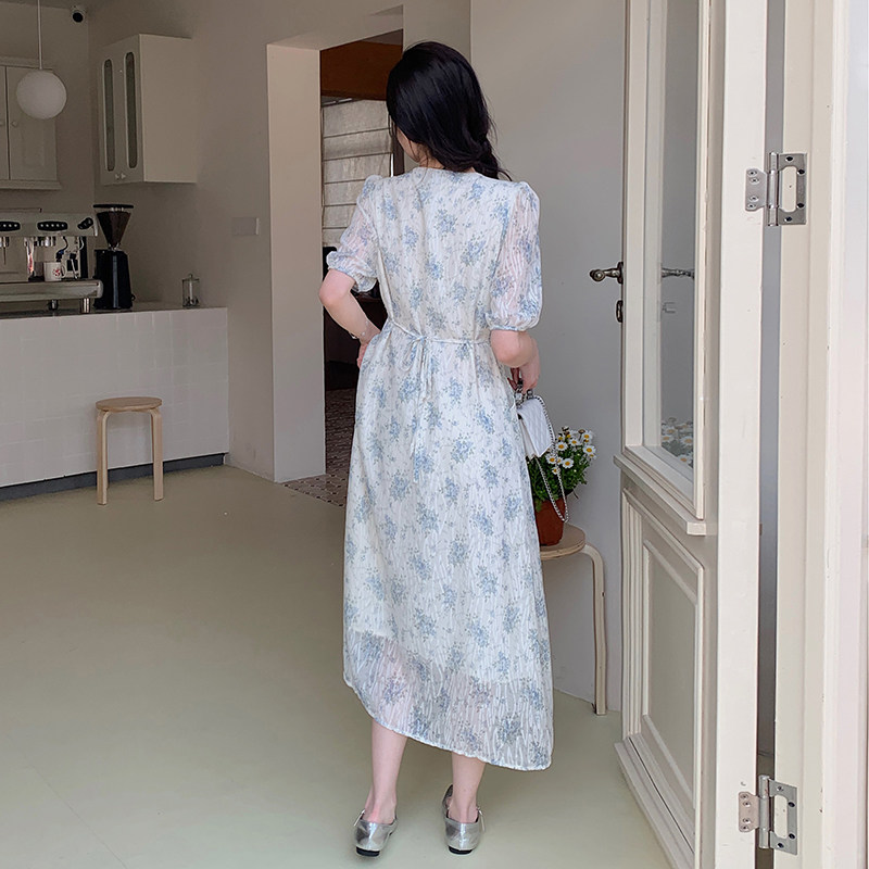 碎花法式茶歇裙小V领茶歇连衣裙辣妈甜美失序混搭风收腰长裙显瘦,女装连衣裙,2C196