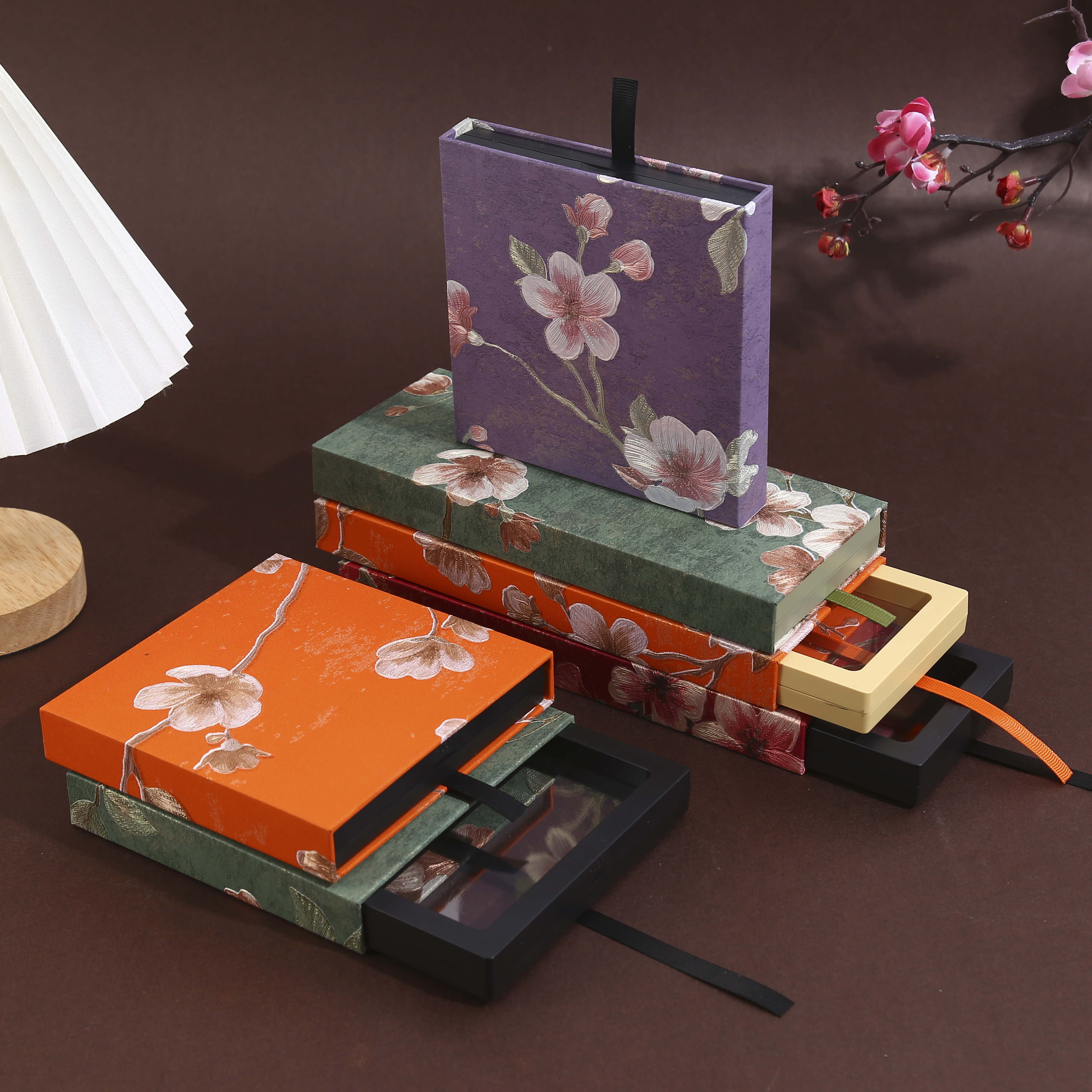 复古花卉礼品盒高级感轻奢抽拉式包装盒高颜值手串项链耳环戒指盒