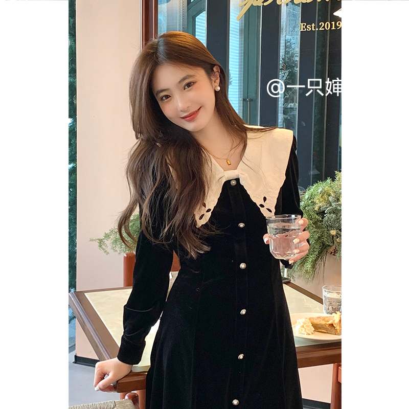 诗凡黎撞色娃娃领千金连衣裙2024秋新款丝绒中长小黑裙3EC290081