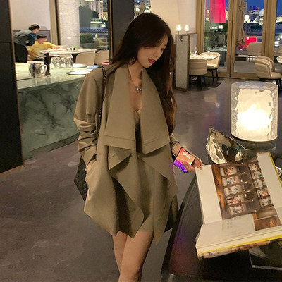 卡其色气质短版风衣女202