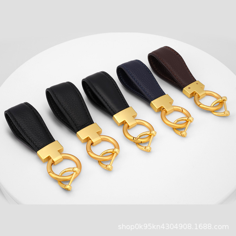 新款汽车钥匙扣挂件高档男士真皮