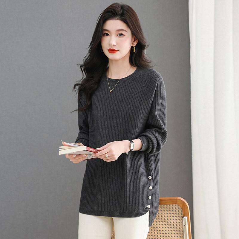 简约毛衣中长款女纯色打底衫套头