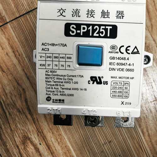 交流接触器S-P125T，拆机件，实物拍摄，成色还可以，--议价商品
