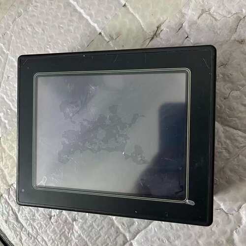 松下GT30 触摸屏， AIGT3100B，通电如图，不包好--议价商品