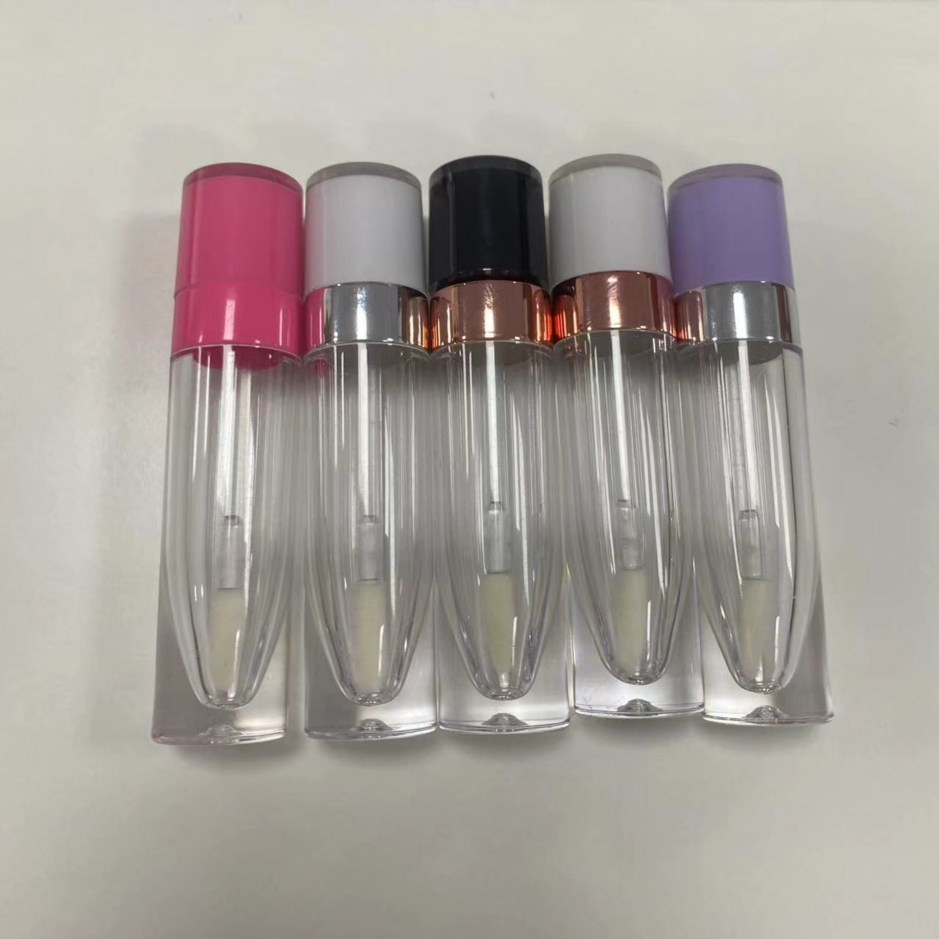 白色圆形唇彩管唇蜜分装瓶黑色唇彩管唇釉空管