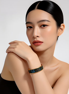 锦上添花蝴蝶花卉珐琅彩开口手镯时尚穿搭饰品手工布艺锦缎合金新
