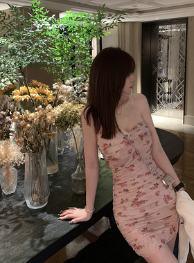 KKK STUDIO 玫瑰花印花挂脖吊带背心女+设计感吊带抽褶包臀连衣裙