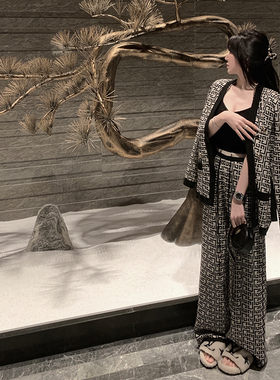 KKK STUDIO 回字纹针织套装女2022早春新款 系带开衫外套+长裤