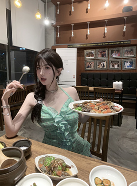 KKK STUDIO 0506 20:00 韩系绿色小碎花荷叶边吊带挂脖雪纺上衣