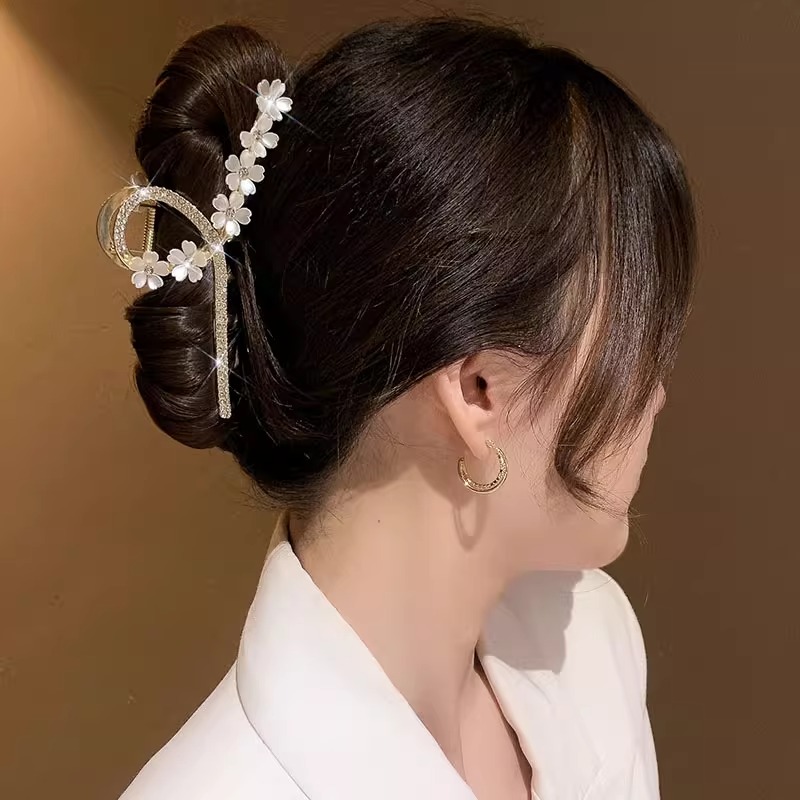 韩版2025新款大号水钻抓夹发卡