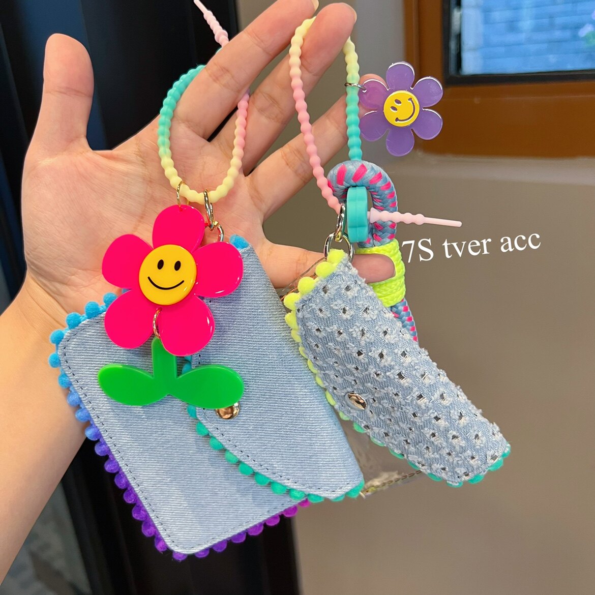 【现】tver Acc韩代牛仔包包挂件 花朵挂饰 透明包零钱包卡包