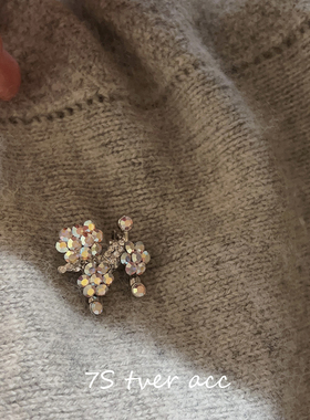 会摆动tver jewelry 韩国代购 Ab锆石小狗胸针 别针