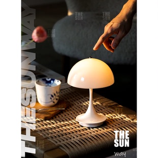 丹麦Panthella蘑菇灯卧室床头灯触摸感应高级客厅阅读台灯
