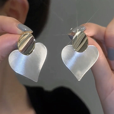 耳环小众高级感时尚流苏爱心耳钉