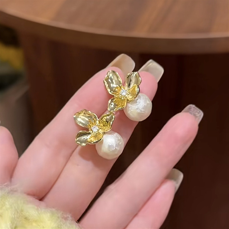 法式复古金色鸢尾花棉麻珍珠耳钉百搭轻奢气质独特小众高级感耳环