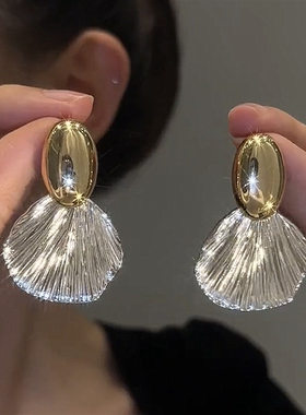 S925银针贝壳设计款高级感轻奢耳环气质冷淡风耳饰2023新人气爆款