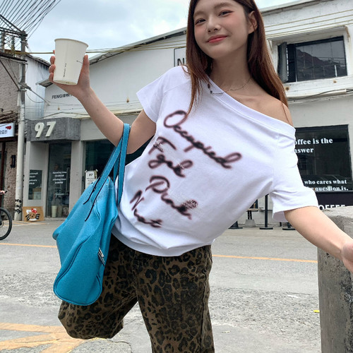 FGOB美式复古斜肩幻影标语短袖