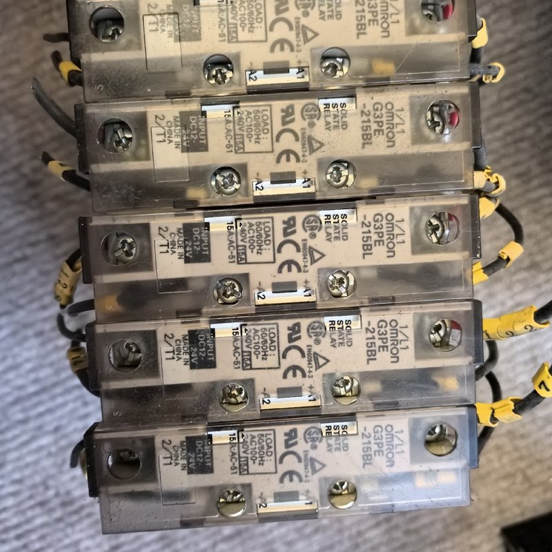 欧姆龙固态继电器G3PE-215B,拆机件,成色几乎全新,实