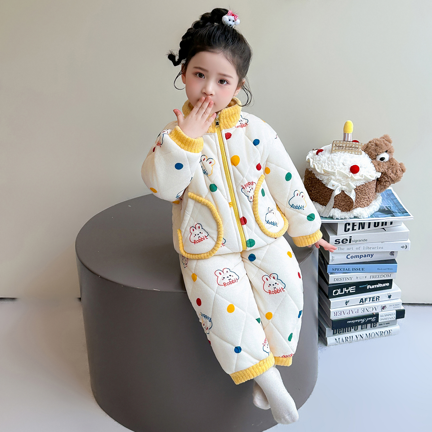 女童法兰绒睡衣秋冬新款女孩宝宝三层航线家居服套装加厚珊瑚绒款