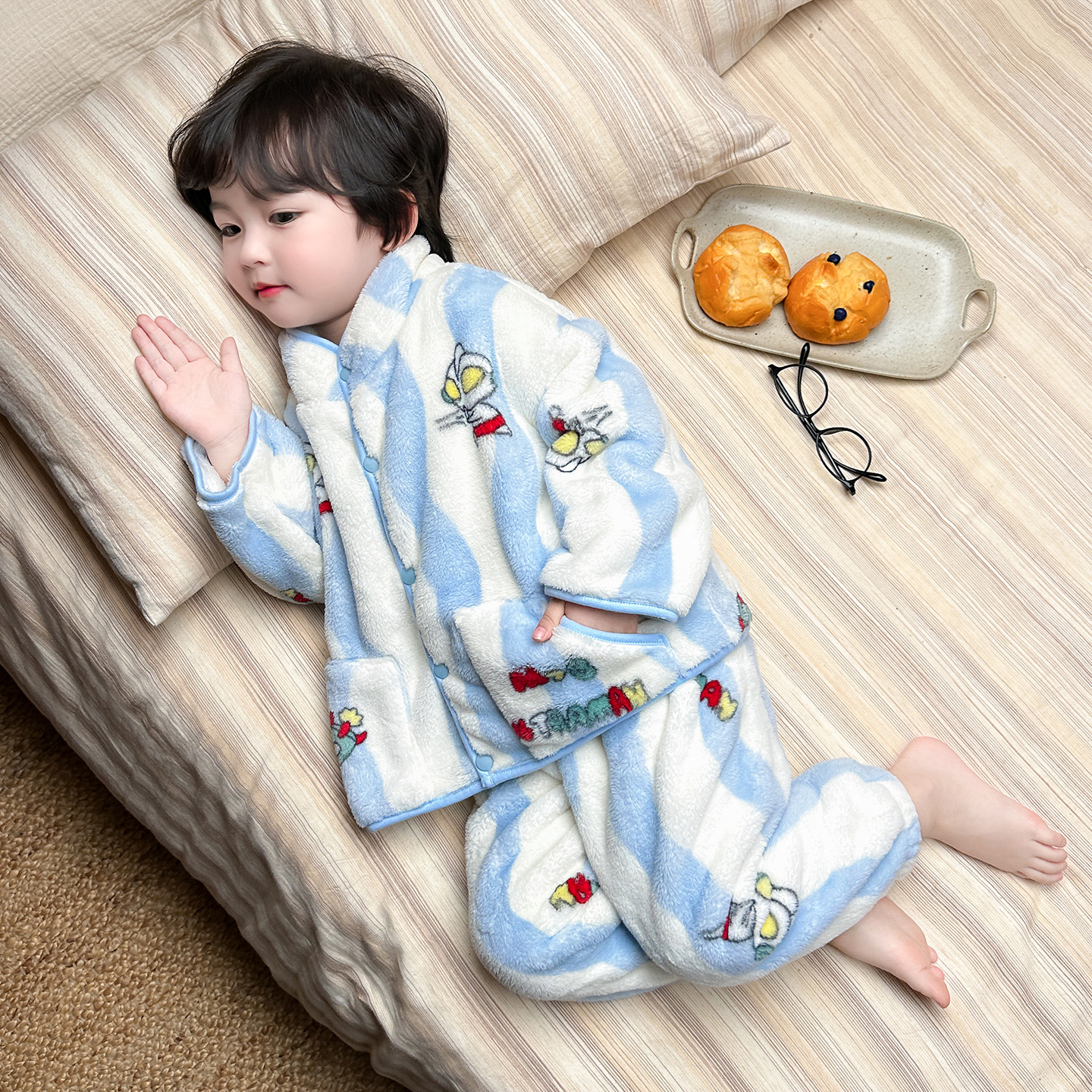 男童睡衣2025秋冬新款儿童法兰绒加厚珊瑚绒冬季男宝宝保暖两件套