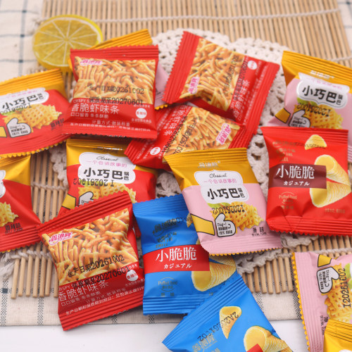 鑫沁隆多口味膨化食品包