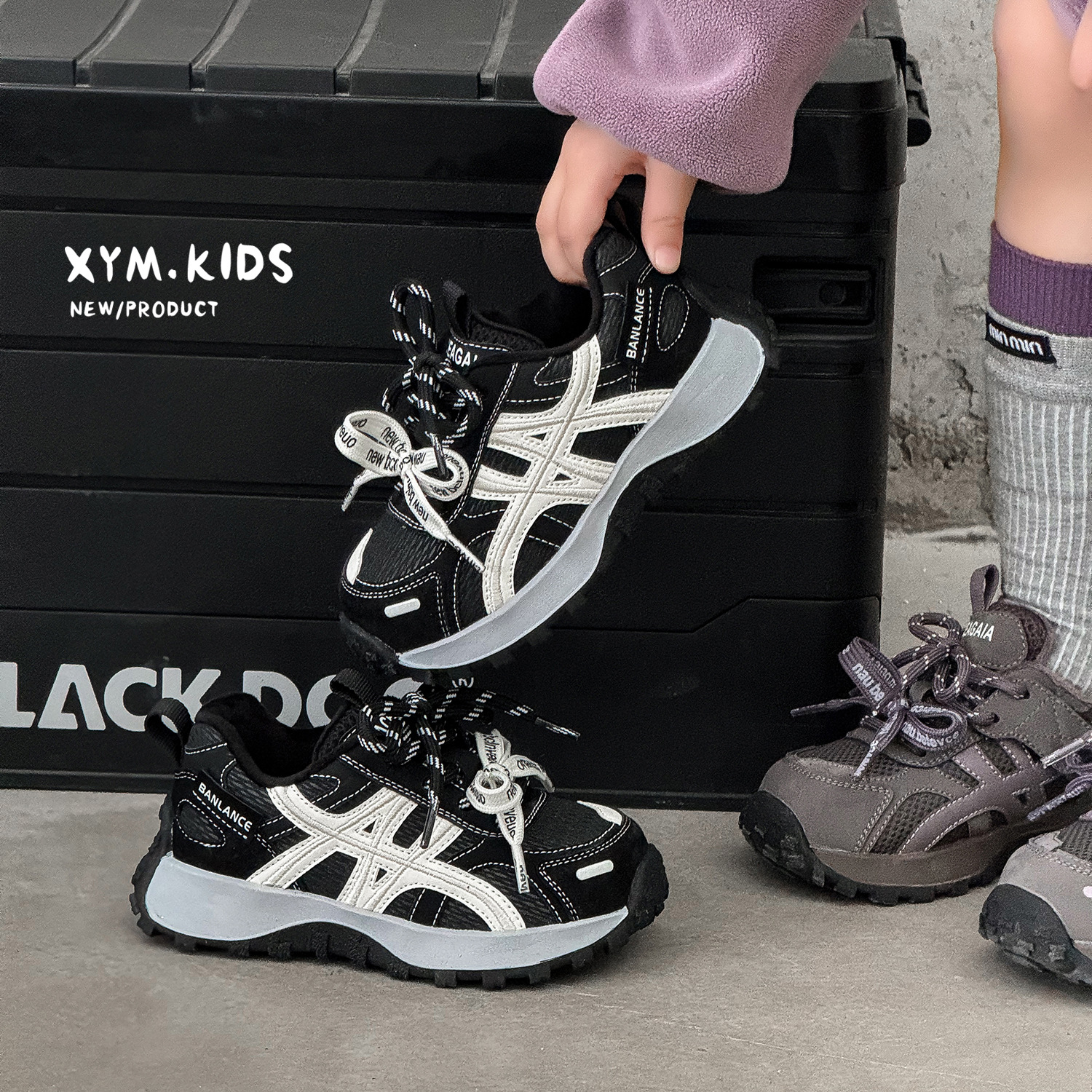 2025冬季新款儿童运动鞋二棉鞋子韩版潮流双系带加绒男女童老爹鞋