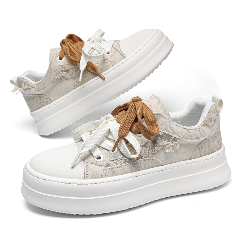 高级感软底软面轻便运动板鞋男潮